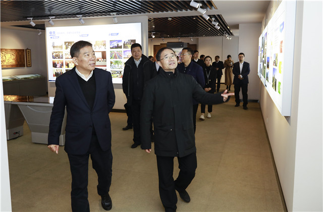 浙江省委常委、政法委書記王昌榮走訪調(diào)研中天控股集團(tuán)總部時(shí)指出 ——保持“親清”政企關(guān)系，為企業(yè)做實(shí)事、解決實(shí)際困難