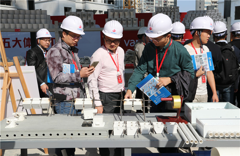 2019年11月20日，中天華南集團(tuán)等單位共同承辦的“綠色建筑高質(zhì)量發(fā)展研討會暨建筑產(chǎn)業(yè)品質(zhì)提升現(xiàn)場交流會”在佛山召開。