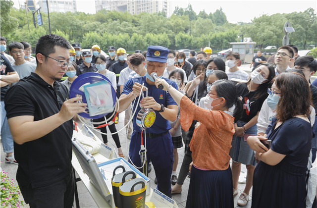 不提前通知，全員真實(shí)模擬——中天國開大廈這場演習(xí)很“較真”